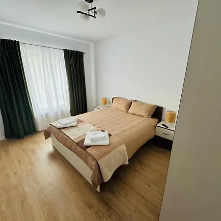 Appartement New, Cozy With Mountain View Braşov